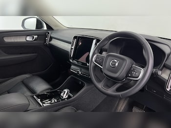 Used Volvo XC40 2023 for sale - 76104058: Photo 4