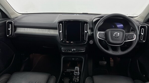 Used Volvo XC40 2023 for sale - 76104058: Photo 5