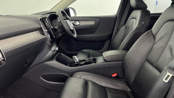 Used Volvo XC40 2023 for sale - 76104058: Photo 61