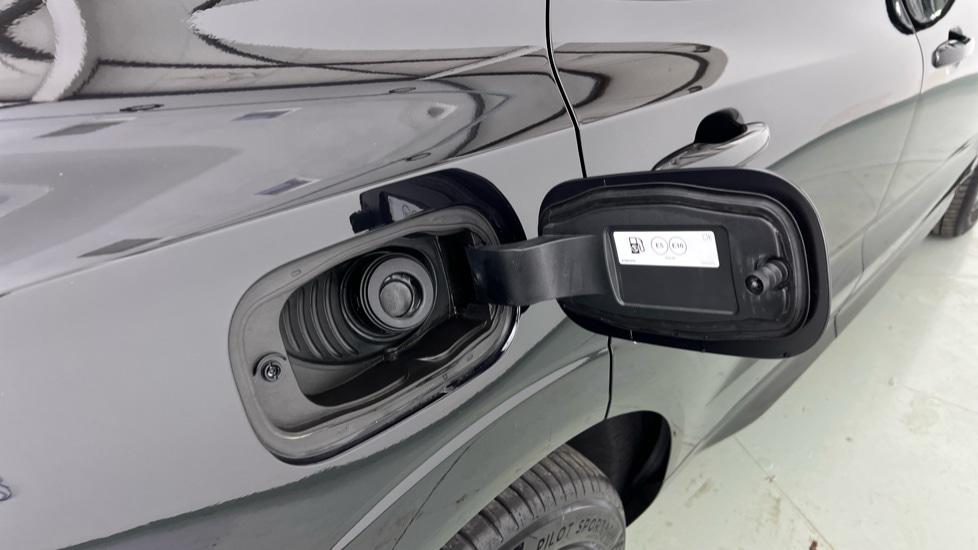 Used Volvo XC60 2023 for sale - 76442046: Photo 16