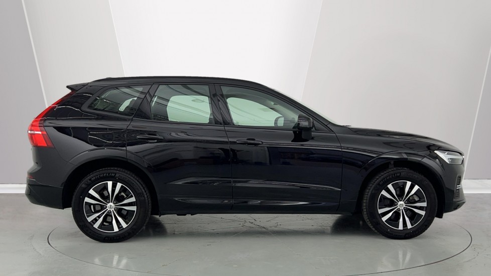 Used Volvo XC60 2023 for sale - 76442046: Photo 3