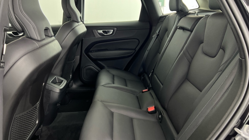 Used Volvo XC60 2023 for sale - 76442046: Photo 33