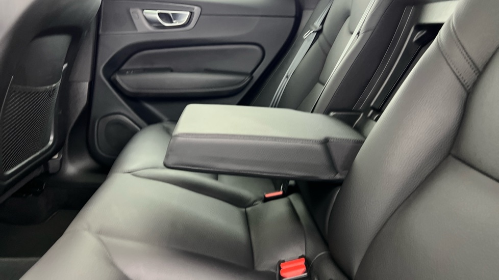 Used Volvo XC60 2023 for sale - 76442046: Photo 34