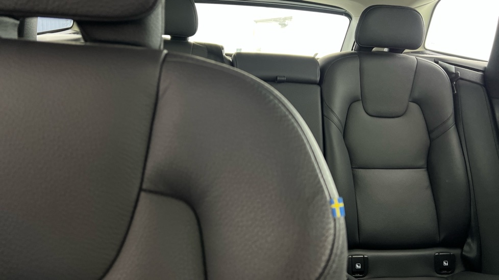 Used Volvo XC60 2023 for sale - 76442046: Photo 37