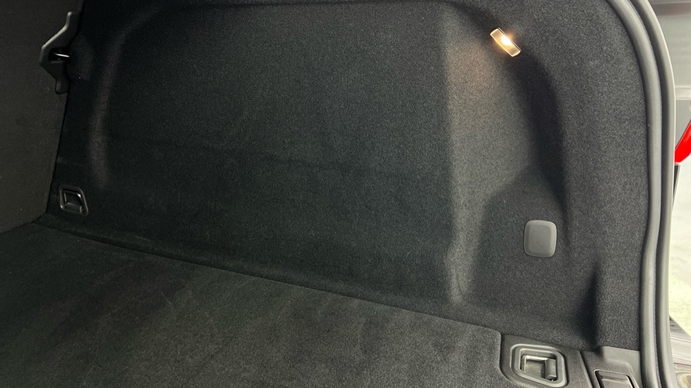 Used Volvo XC60 2023 for sale - 76442046: Photo 53