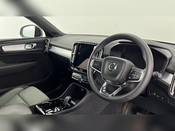 Used Volvo XC40 2023 for sale - 79389046: Photo