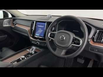Used Volvo XC60 2024 for sale - 75305908: Photo