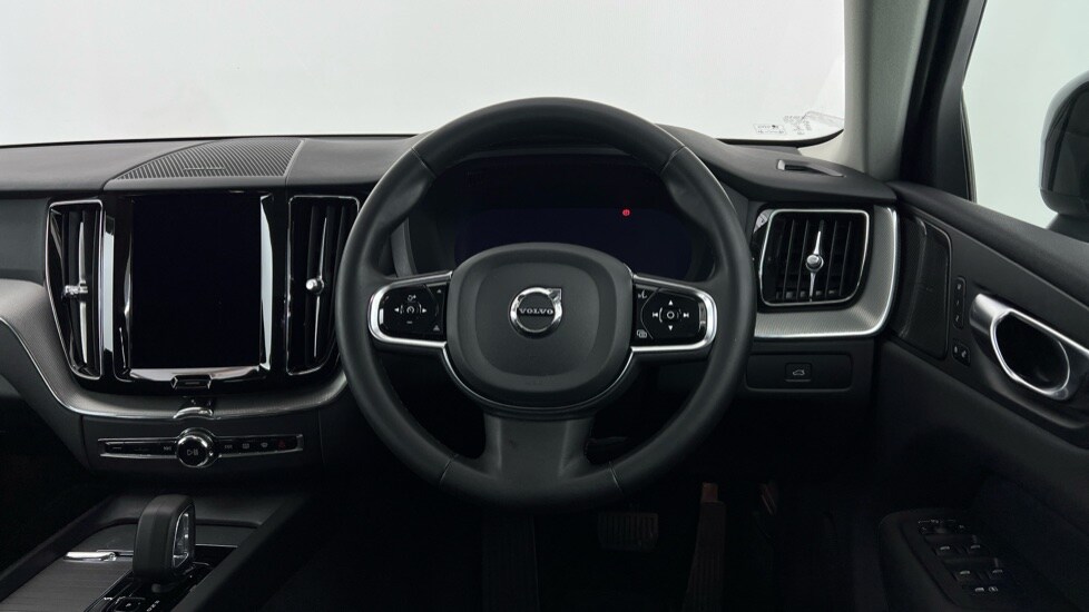 Used Volvo XC60 2023 for sale - 78128948: Photo 10