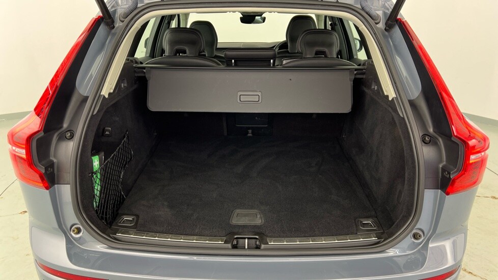 Used Volvo XC60 2023 for sale - 78128948: Photo 13