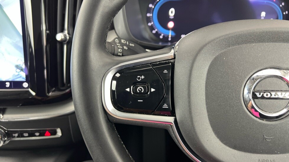 Used Volvo XC60 2023 for sale - 78128948: Photo 21