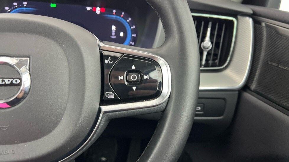 Used Volvo XC60 2023 for sale - 78128948: Photo 22