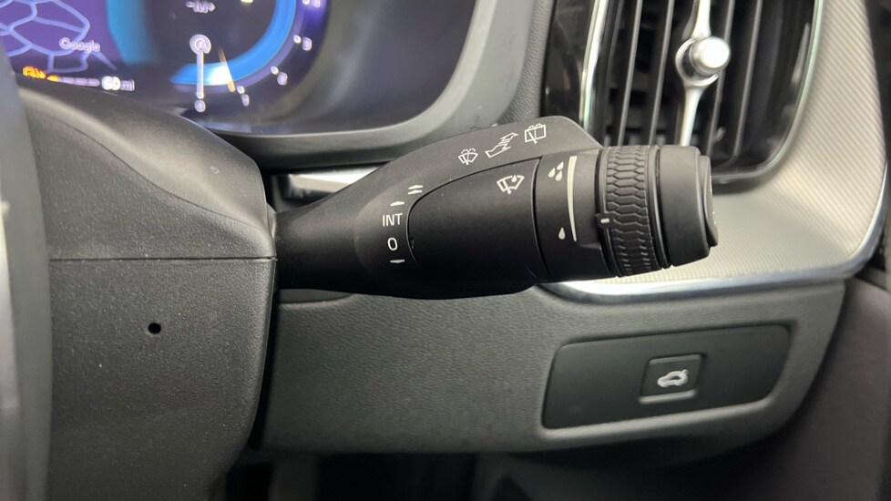 Used Volvo XC60 2023 for sale - 78128948: Photo 23