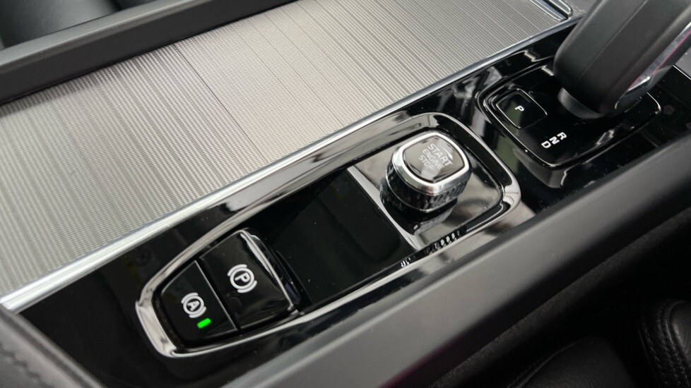 Used Volvo XC60 2023 for sale - 78128948: Photo 27