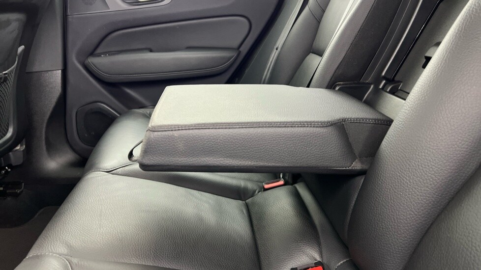 Used Volvo XC60 2023 for sale - 78128948: Photo 34