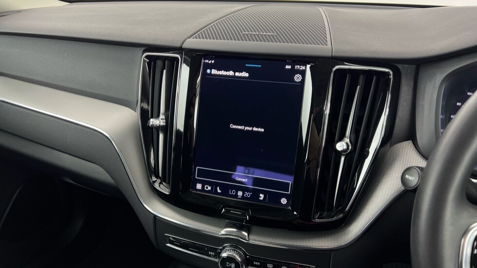 Used Volvo XC60 2023 for sale - 78128948: Photo 41