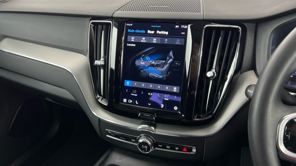 Used Volvo XC60 2023 for sale - 78128948: Photo 46