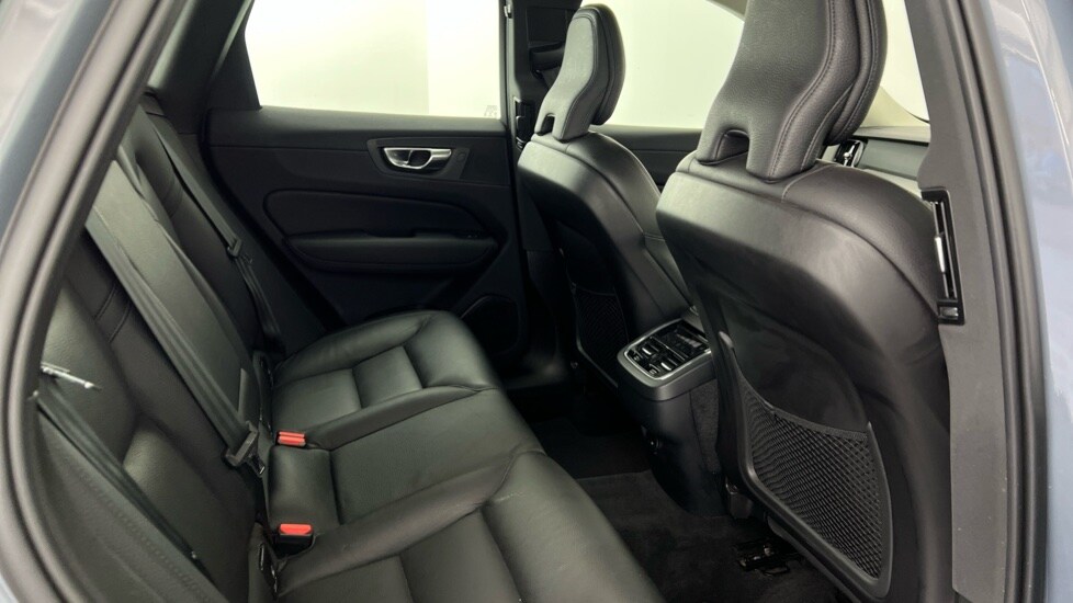 Used Volvo XC60 2023 for sale - 78128948: Photo 6