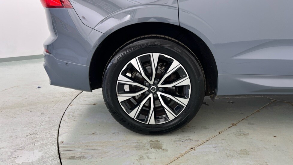 Used Volvo XC60 2023 for sale - 78128948: Photo 9