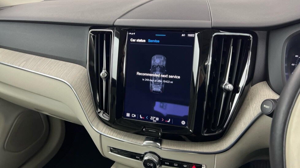 Used Volvo XC60 2023 for sale - 77673833: Photo 14