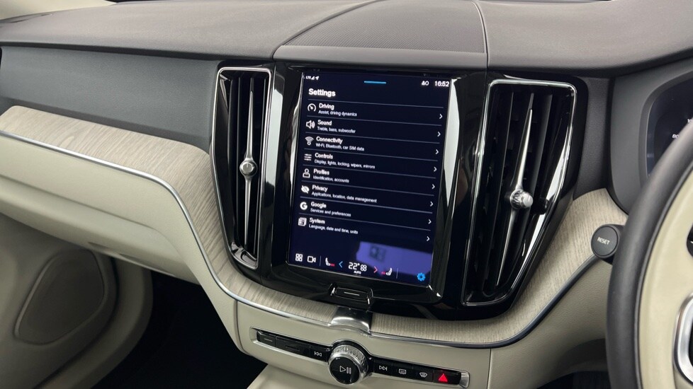 Used Volvo XC60 2023 for sale - 77673833: Photo 17