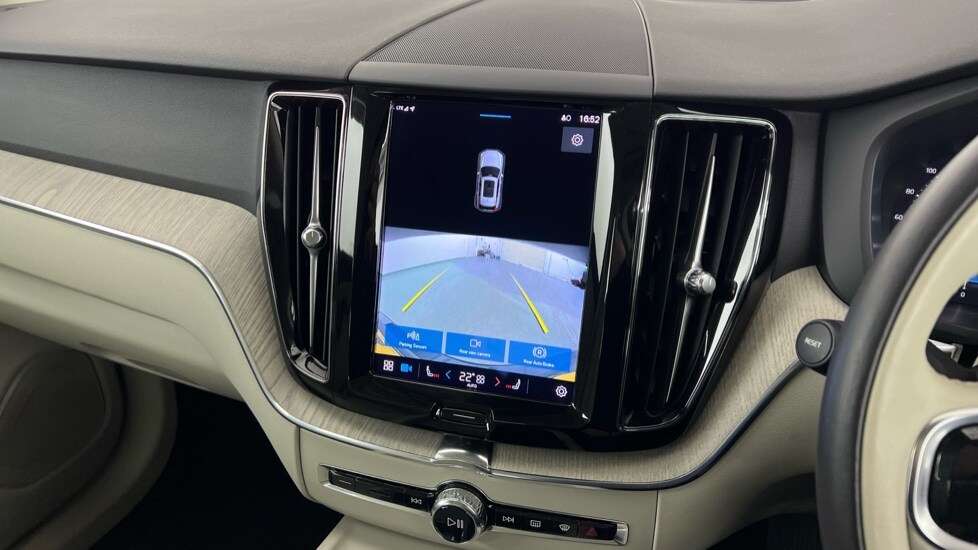 Used Volvo XC60 2023 for sale - 77673833: Photo 19