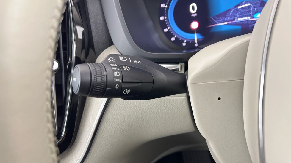 Used Volvo XC60 2023 for sale - 77673833: Photo 20