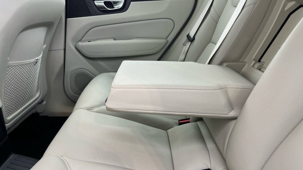 Used Volvo XC60 2023 for sale - 77673833: Photo 34