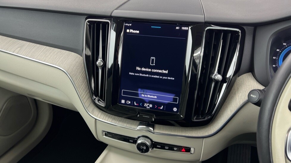 Used Volvo XC60 2023 for sale - 77673833: Photo 46