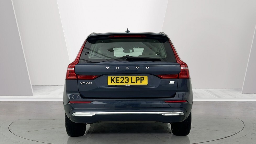 Used Volvo XC60 2023 for sale - 77673833: Photo 7