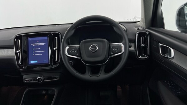 Used Volvo XC40 2024 for sale - 75775845: Photo 10