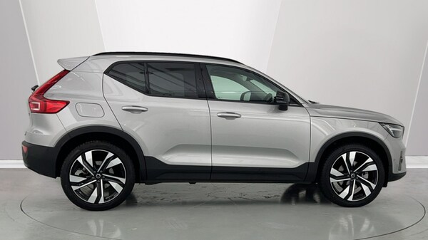 Used Volvo XC40 2024 for sale - 75775845: Photo 3