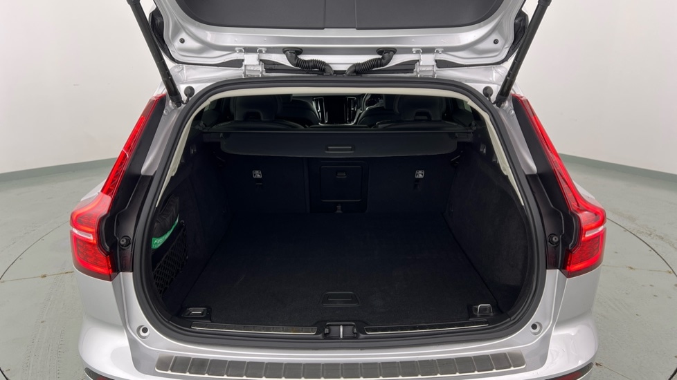 Used Volvo V60 2022 for sale - 77193529: Photo 13