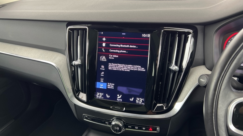 Used Volvo V60 2022 for sale - 77193529: Photo 15
