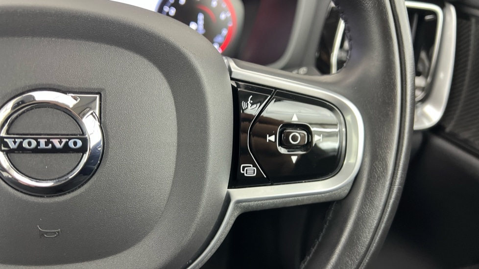 Used Volvo V60 2022 for sale - 77193529: Photo 22