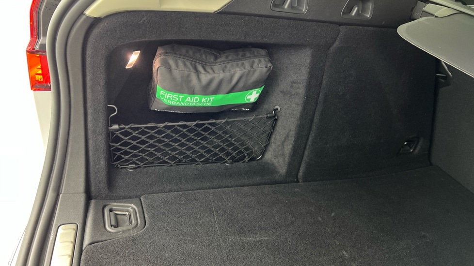 Used Volvo V60 2022 for sale - 77193529: Photo 54