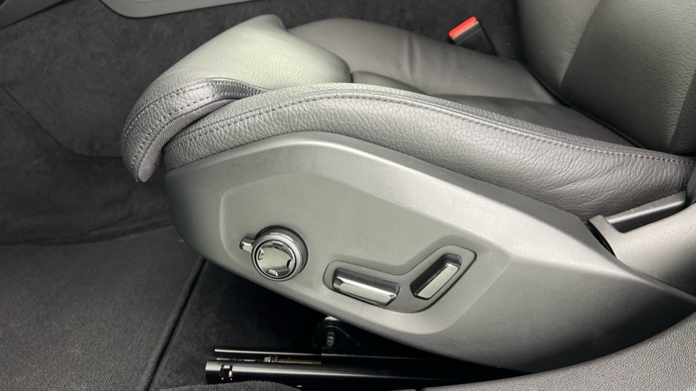 Used Volvo V60 2022 for sale - 77193529: Photo 58