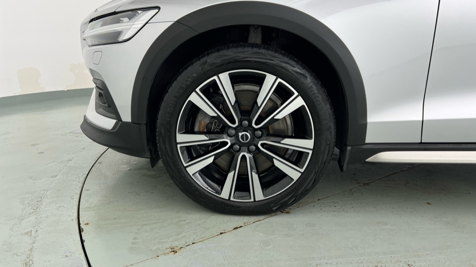 Used Volvo V60 2022 for sale - 77193529: Photo 60