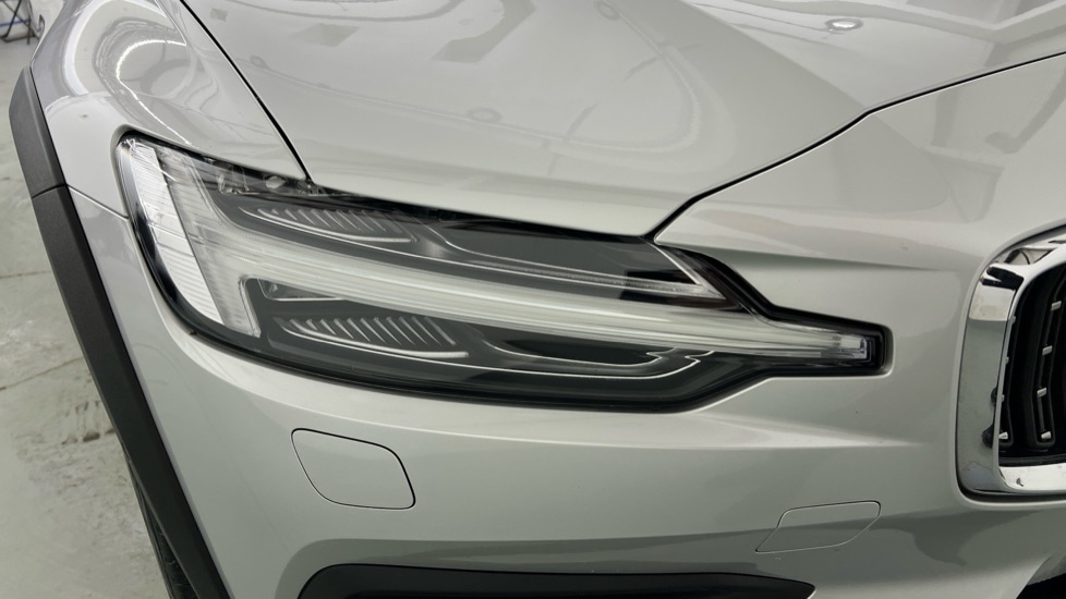 Used Volvo V60 2022 for sale - 77193529: Photo 62