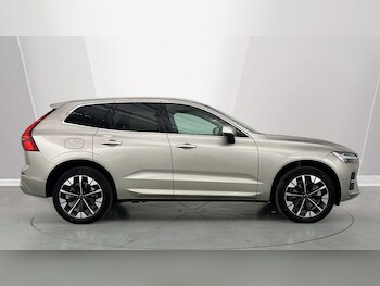 Used Volvo XC60 2025 for sale - 78055282: Photo