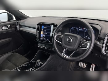 Used Volvo XC40 2022 for sale - 75702522: Photo