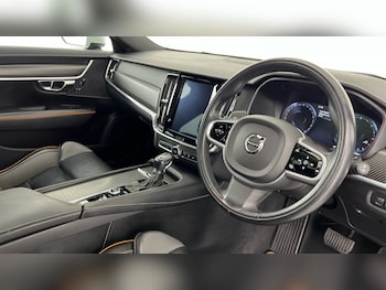 Used Volvo V90 2019 for sale - 78392795: Photo