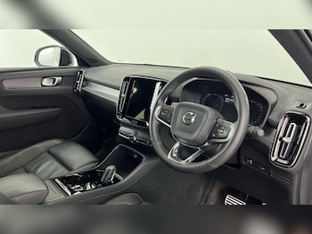 Used Volvo XC40 2022 for sale - 78681933: Photo