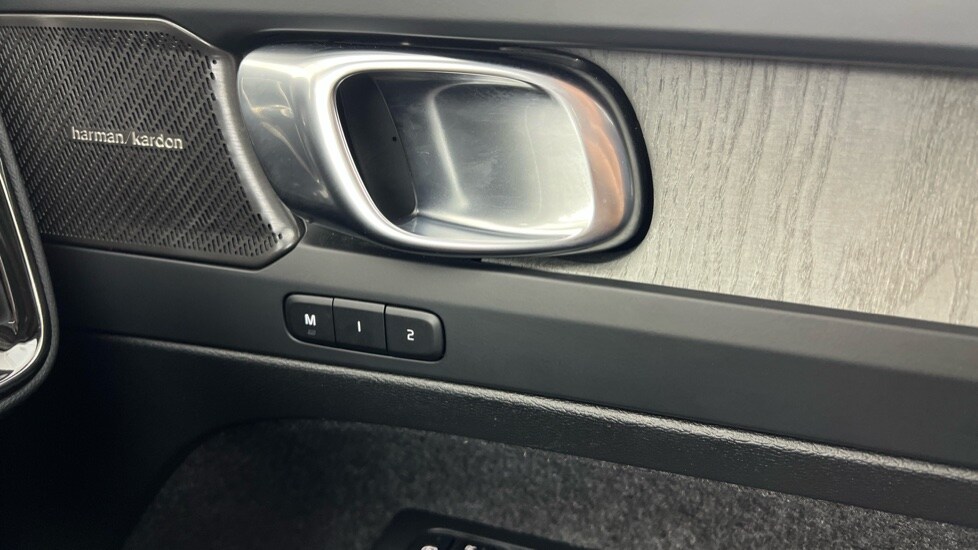 Used Volvo XC40 2025 for sale - 77706345: Photo 53