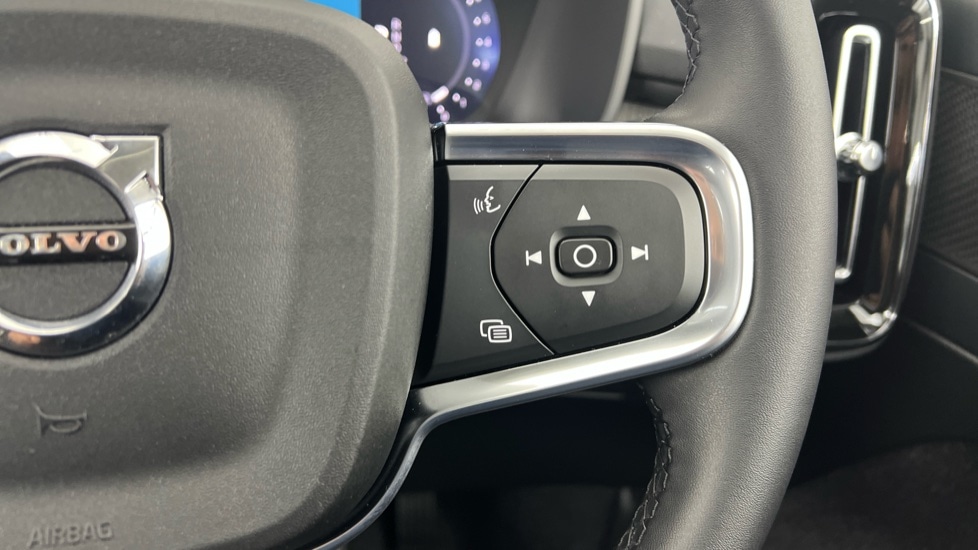 Used Volvo XC40 2025 for sale - 76834892: Photo 22