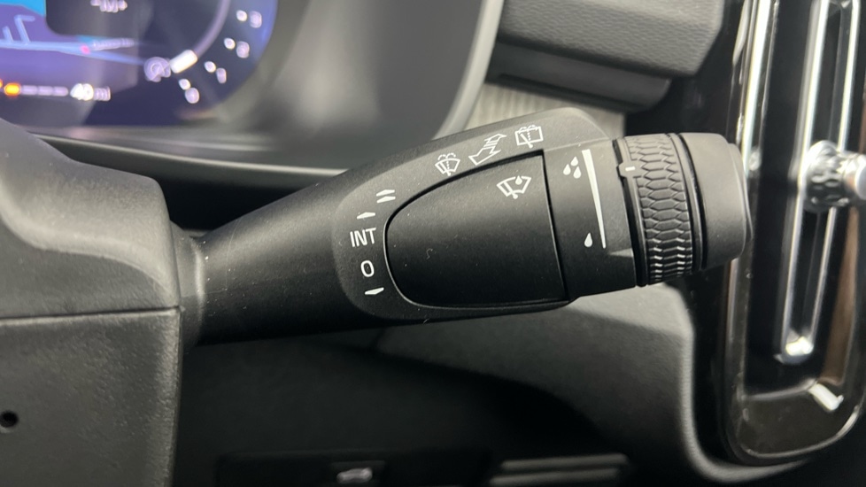 Used Volvo XC40 2025 for sale - 76834892: Photo 23