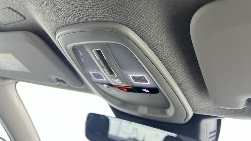 Used Volvo XC40 2025 for sale - 76834892: Photo 28