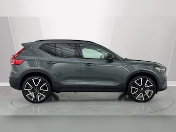 Used Volvo XC40 2025 for sale - 76834892: Photo