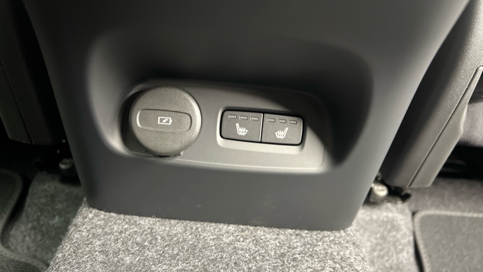 Used Volvo XC40 2025 for sale - 76834892: Photo 41