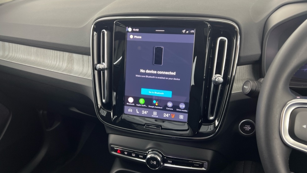 Used Volvo XC40 2025 for sale - 76834892: Photo 45