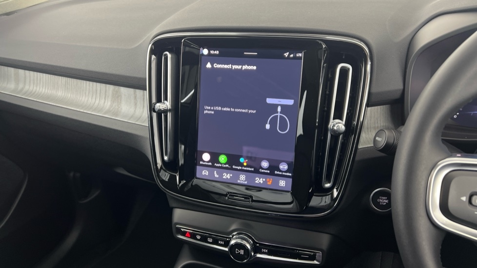 Used Volvo XC40 2025 for sale - 76834892: Photo 46